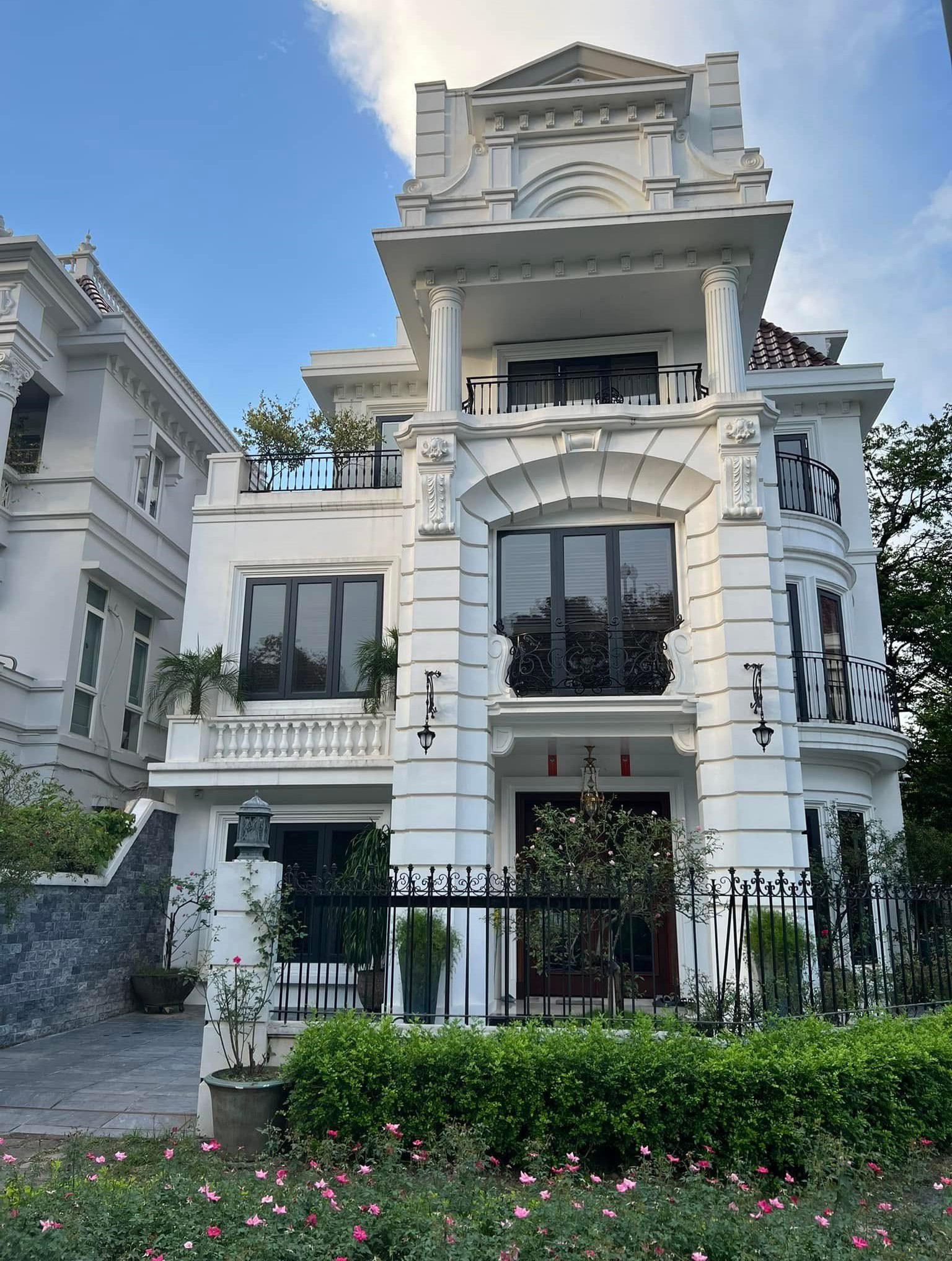 CỰC HIẾM TẠI NGÕ TO ĐẸP NHẤT PHỐ THÁI HÀ !!! 55M2- MẶT TIỀN 5.5M - CHỈ 23 TỶ - GIÁ ĐẦU TƯ - NHÀ PHÂN LÔ - VỊ TRÍ CỰC KÌ ĐẸP